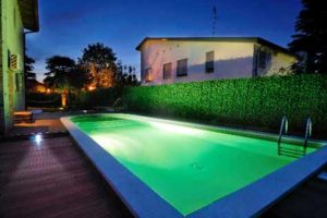 illuminazione piscina